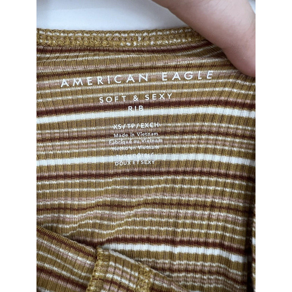 Womens American Eagle Top Size XS Soft & Sexy Rib Striped Button Up Crop - Picture 3 of 10